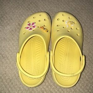 YELLOW CROCS (authentic)